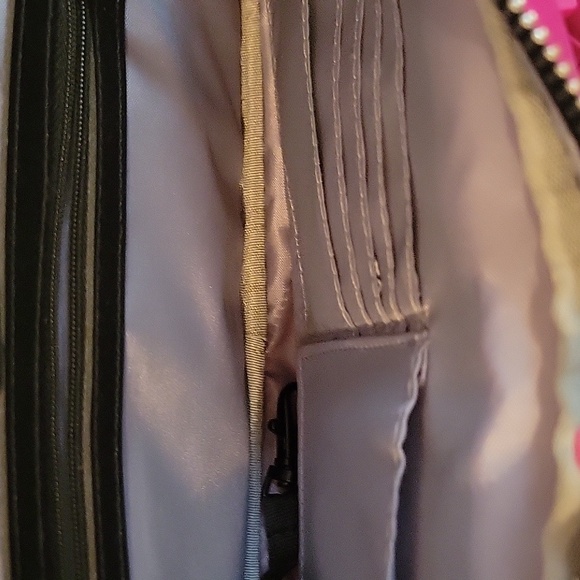 HKWP frusia crossbody bag - Picture 3 of 4